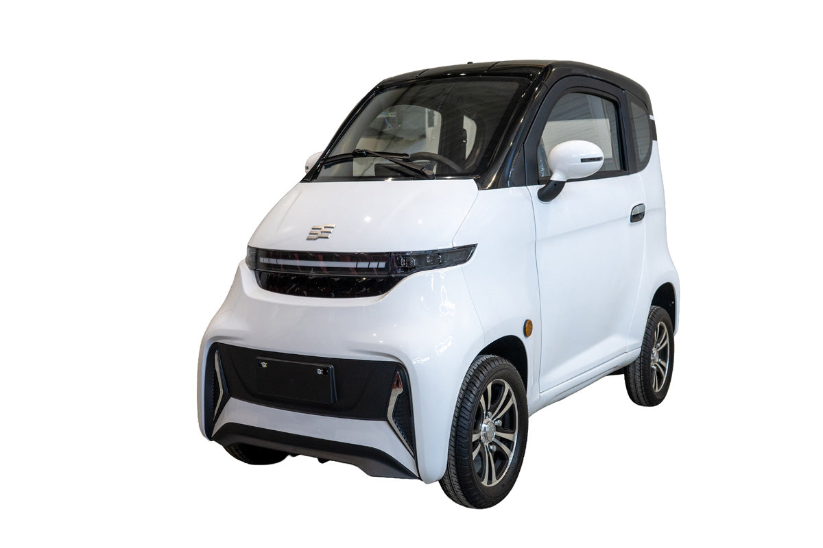 BLADE - MASINA ELECTRICA STANDARD CITY ALB-NEGRU
